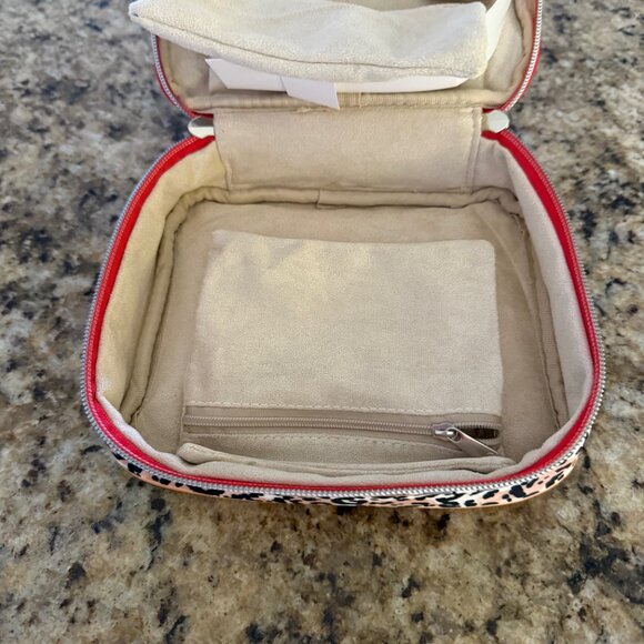 Brighton Travel Jewelry or Cosmetic Case - Wild Love- New! - Picture 8 of 12